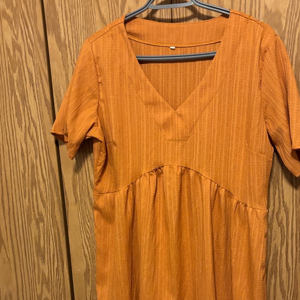 Amazon Women's V-Neck Short Sleeve Midi Dress in Orange